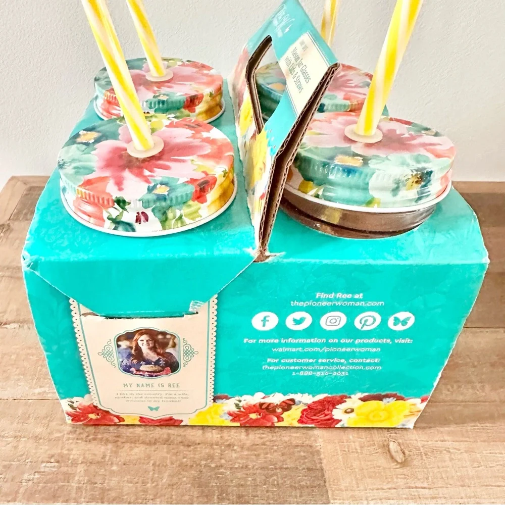 The Pioneer Woman Floral Mason Jar Glasses with Lids & Straws Sunny Days Pattern